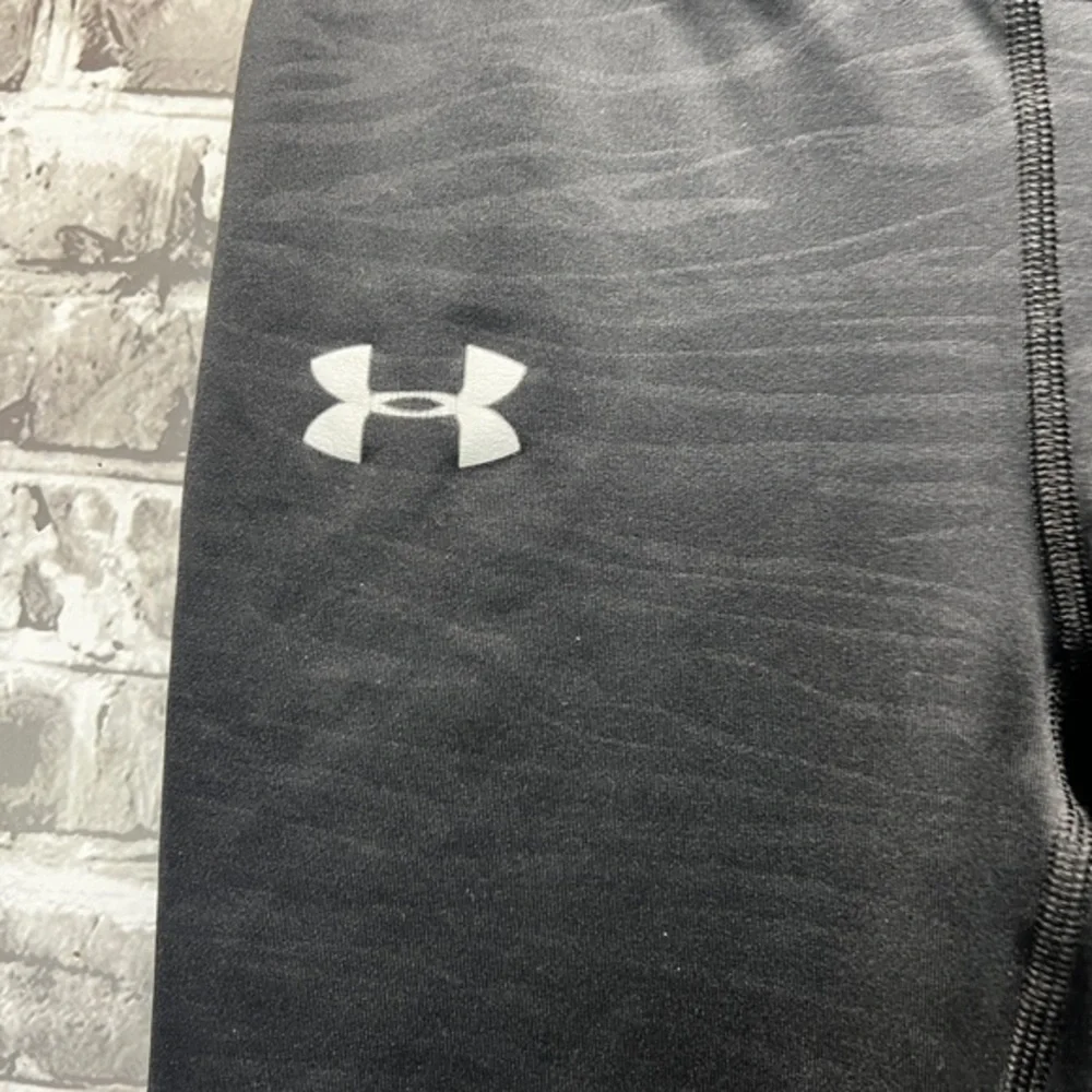 Under Armour‎